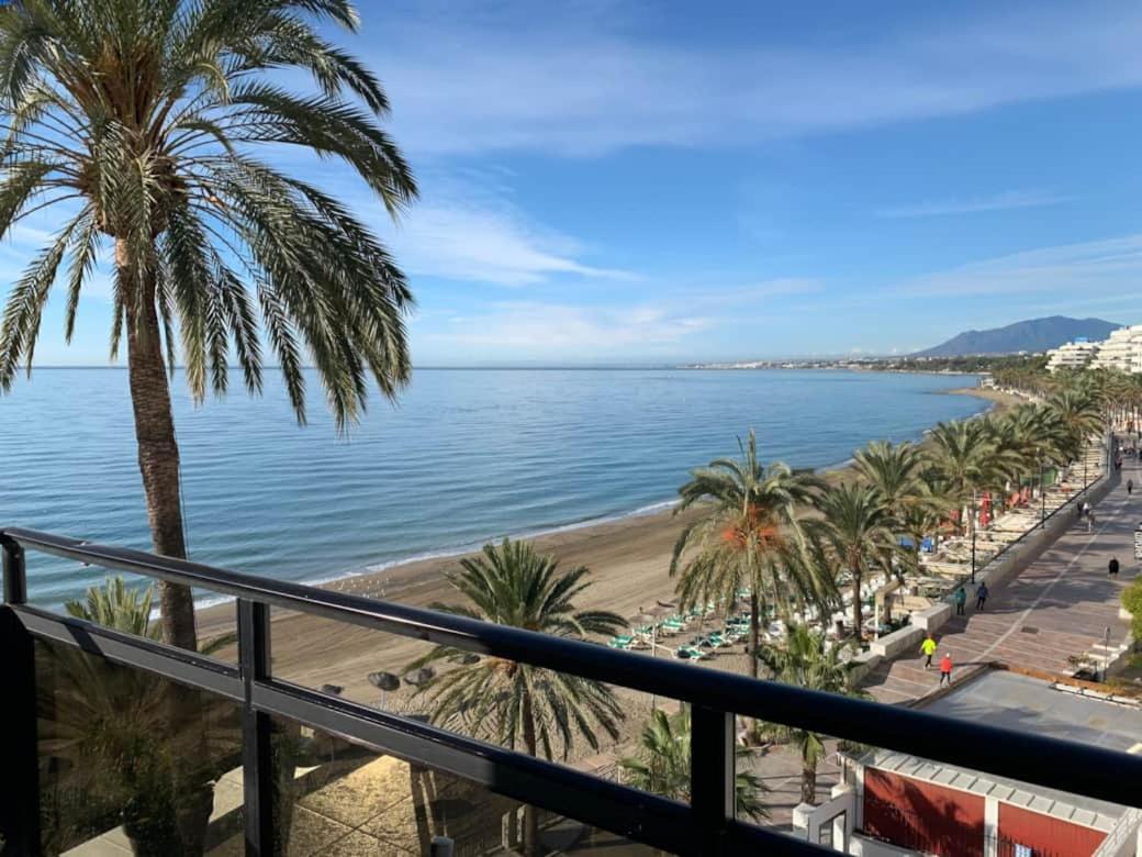 Marbella Beachfront Apartment Exterior photo